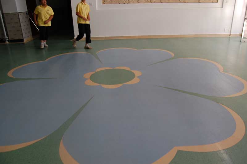 商用地板詳細(xì)有哪些優(yōu)缺點(diǎn)呢？