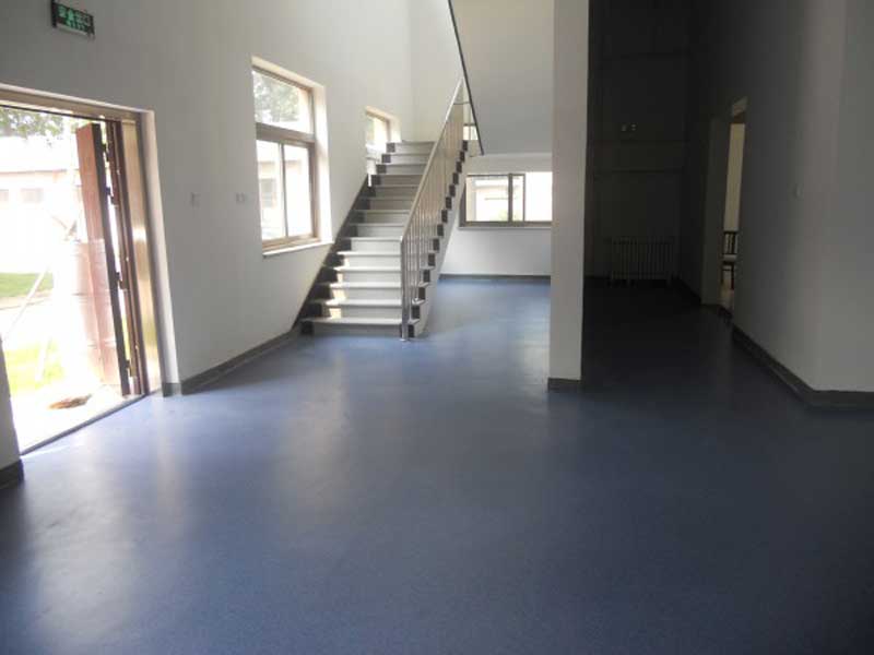 醫院地板膠鋪裝效果圖 同質透心結構醫院地板膠值得你選擇