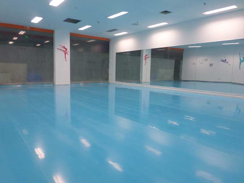 舞蹈地膠的環(huán)保性對于舞者至關重要