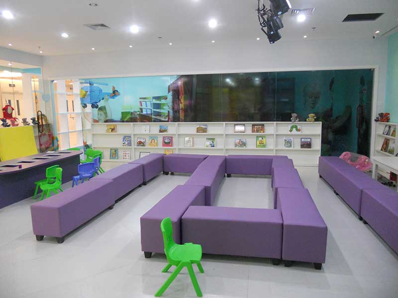 北京昌平區(qū)灰姑娘國(guó)際兒童藝術(shù)中心舞蹈室地板