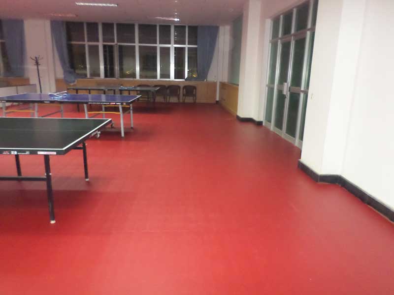 專用乒乓球館地膠 車間式生產增加專用乒乓球館地膠廠家壓力